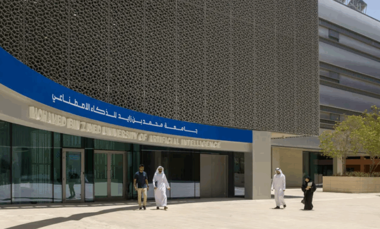 التسجيل في جامعة محمد بن زايد للذكاء الاصطناعي
